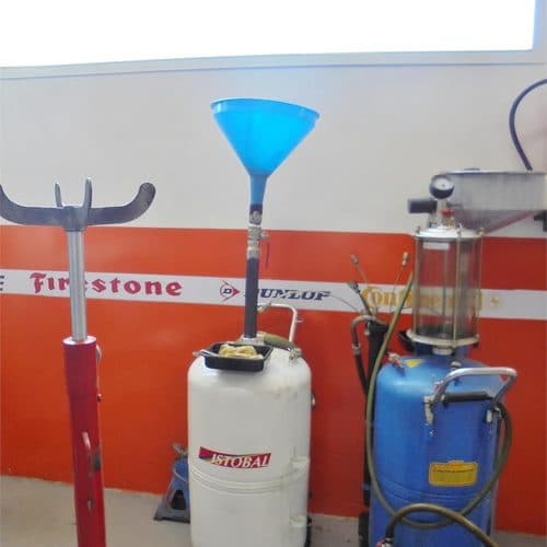 Instalaciones del taller mecánico Santana en Verín