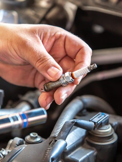 Taller de reparaciones mecánicas para coches sin carnet y agrícolas en Verín